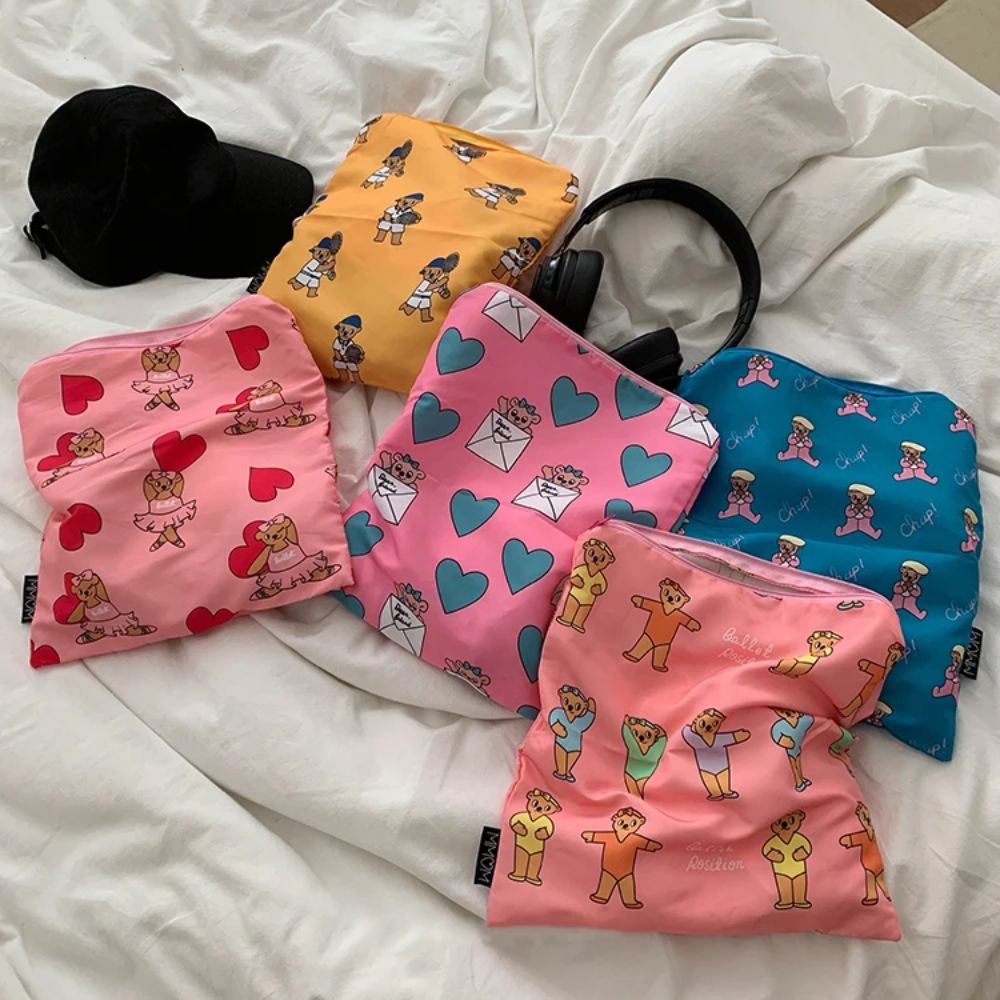 Linda Bolsa de Maquillaje Kawa - Stationery reseña y precio